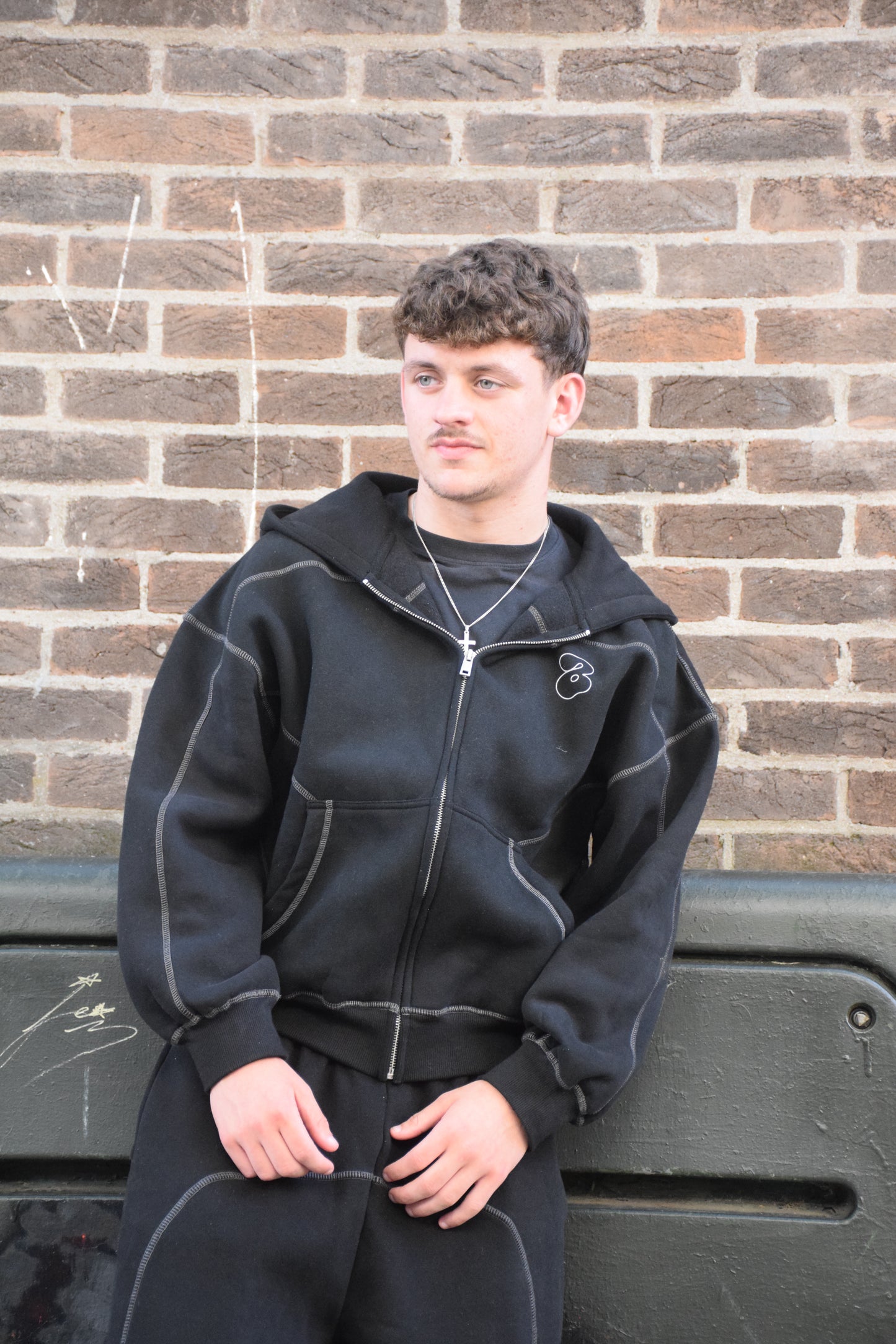 Zip-up “Lines” Hoodie